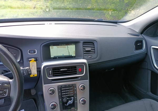 Volvo S60 cena 109000 przebieg: 92000, rok produkcji 2019 z Rzeszów małe 79